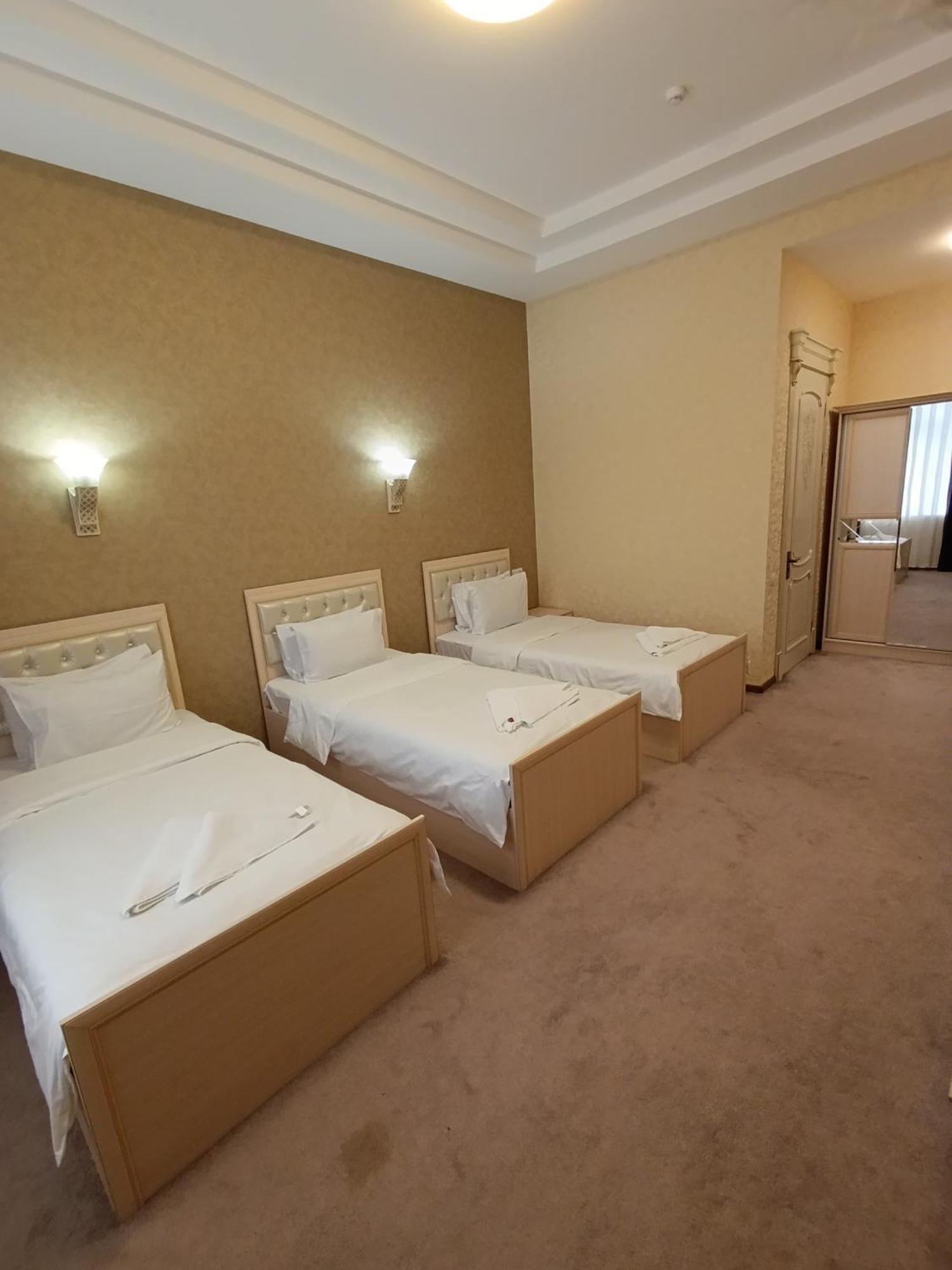 Grand Karavan Hotel Tashkent Luaran gambar