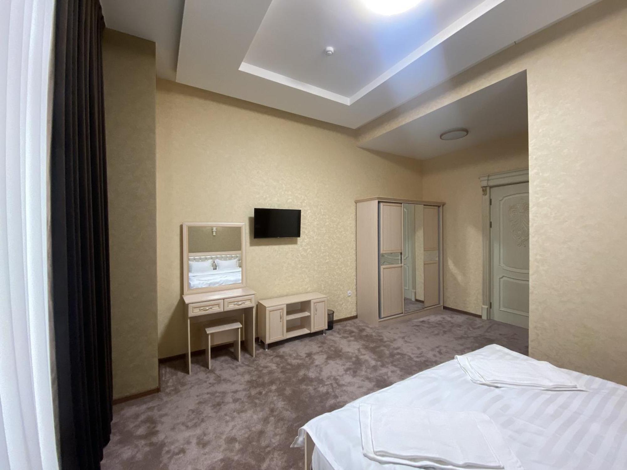 Grand Karavan Hotel Tashkent Luaran gambar