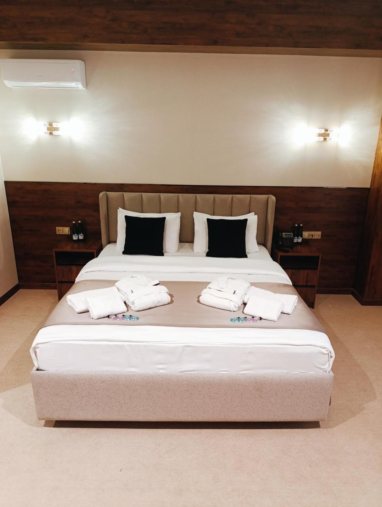 Grand Karavan Hotel Tashkent Luaran gambar